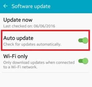 How to turn on auto update android phone