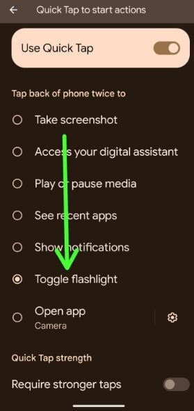 How to Turn Flashlight On or Off using Quick Tap on Google Pixel 7 Pro